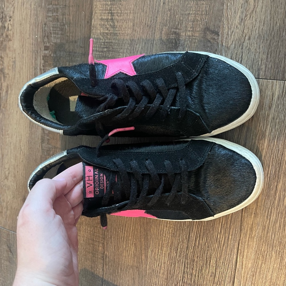 Hint she Havana sneakers